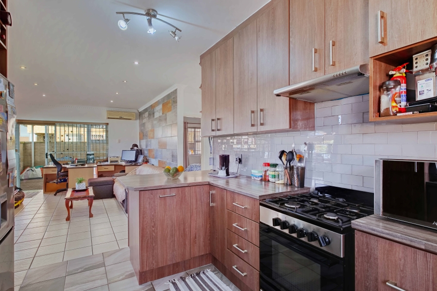 2 Bedroom Property for Sale in Parsonsvlei Eastern Cape